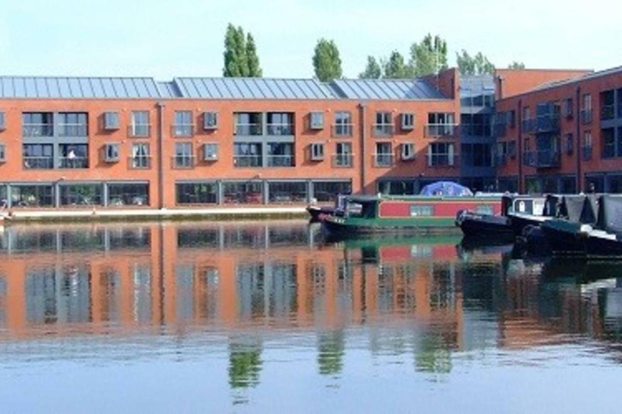 Canal Side Worcester Ngoại thất bức ảnh